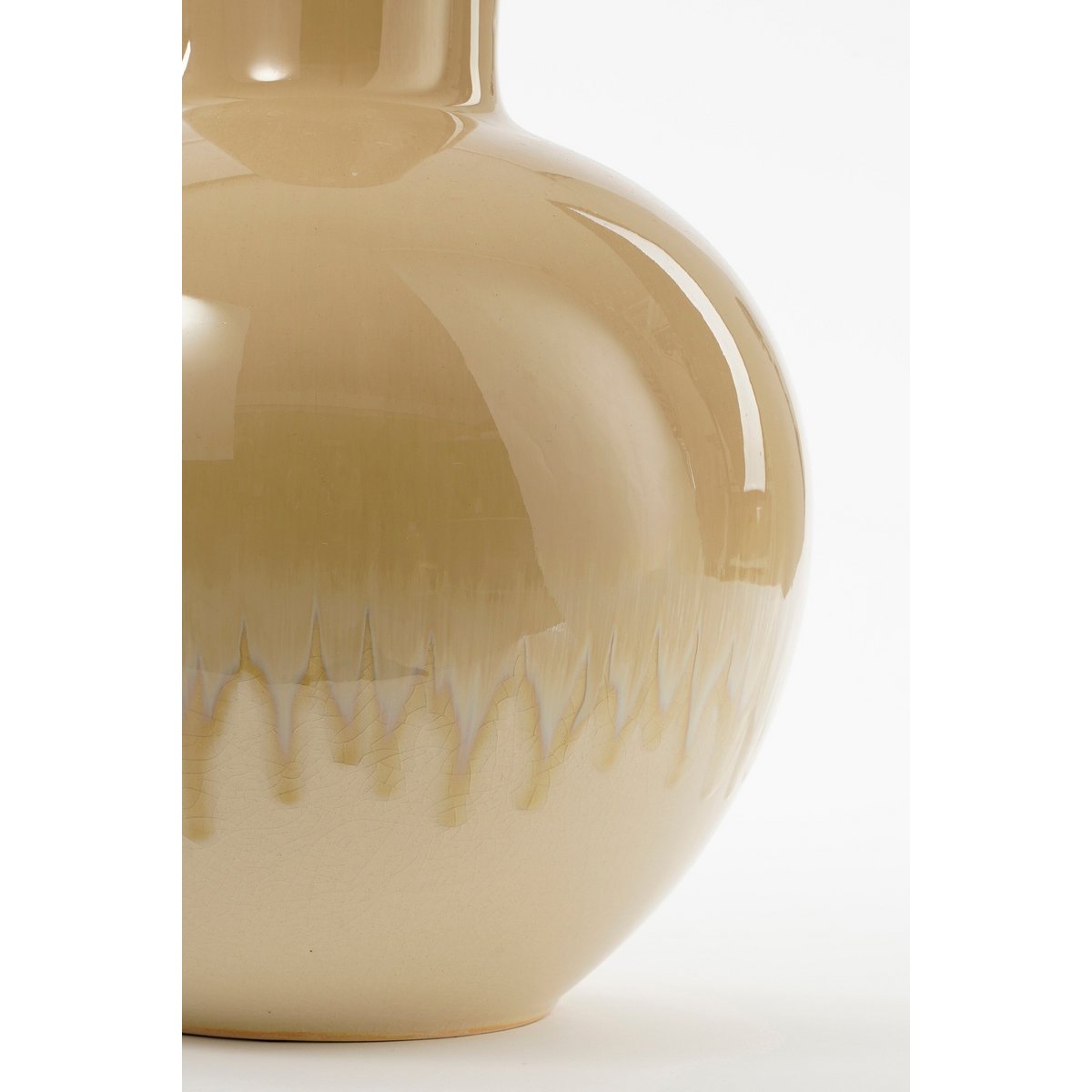 Vaas Holm Crème – Mica Decorations (foto 4 van 6)