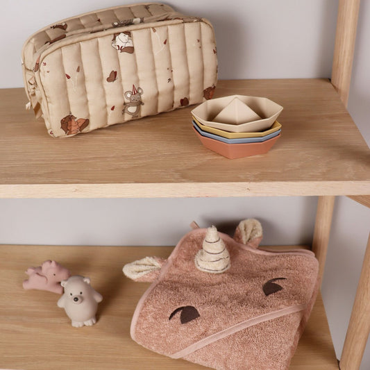 Nuuroo Aki Junior Baddoek met Capuchon – Roze Eenhoorn