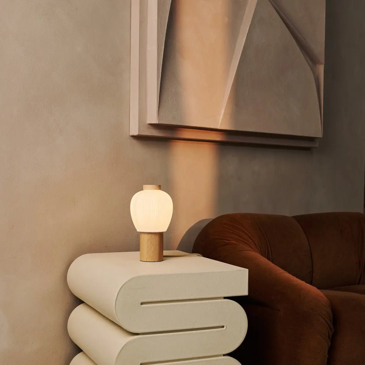 Lot lichtbruine houten lamp – Tavellio - Amsterdam (foto 4 van 4)