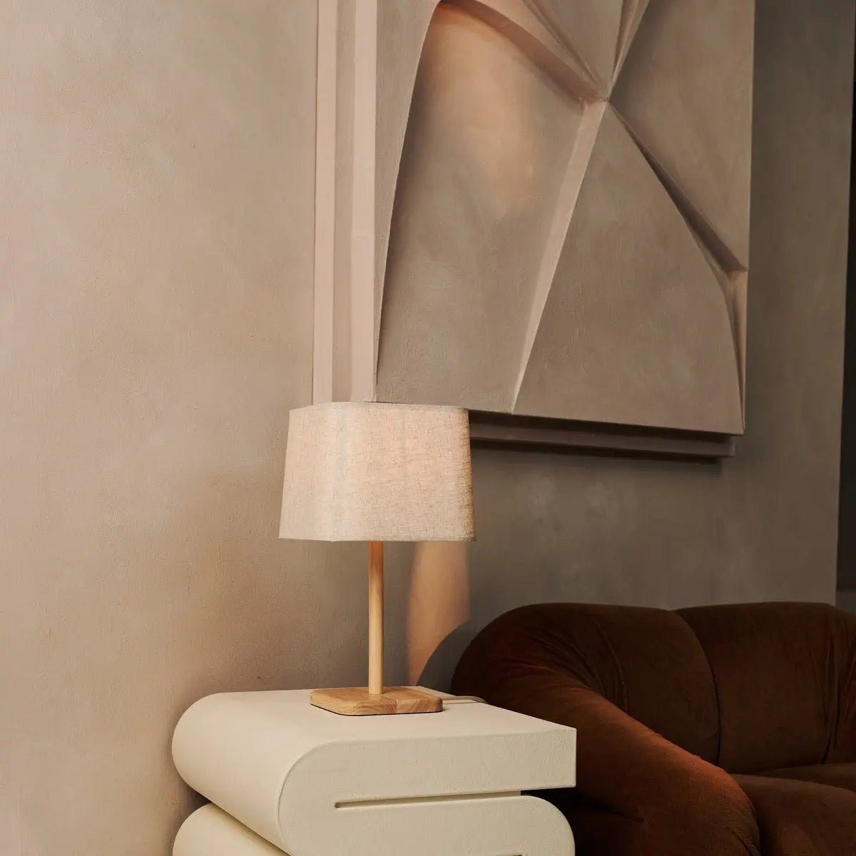 Marley houten tafellamp met beige kap – Tavellio - Amsterdam