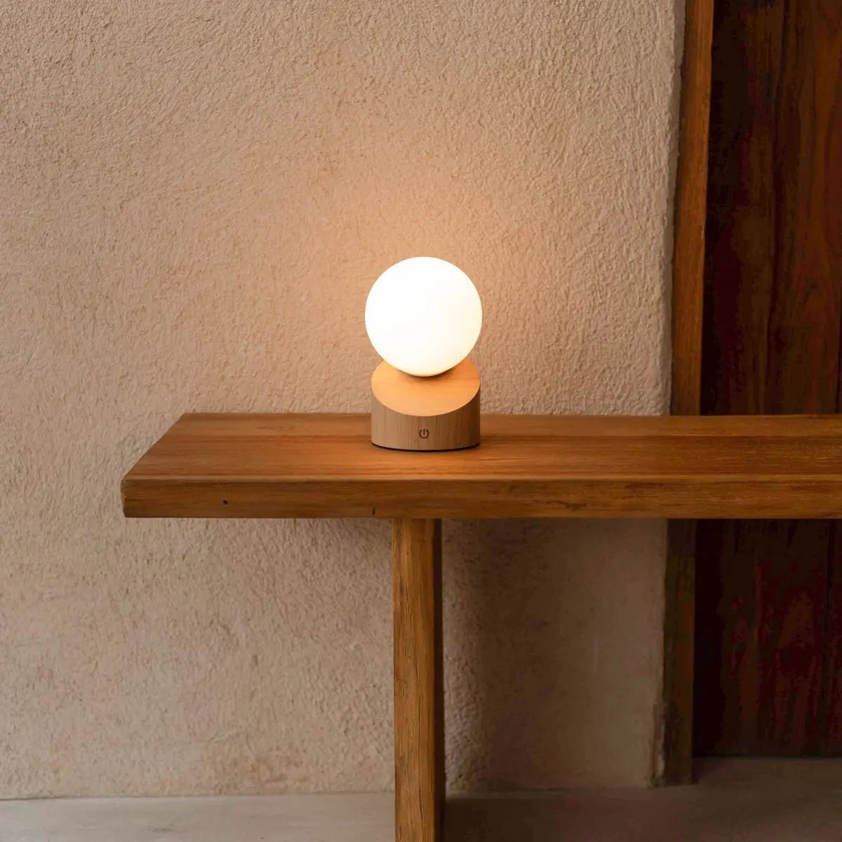 Morris lichtbruine oplaadbare lamp – Tavellio - Amsterdam (foto 12 van 14)