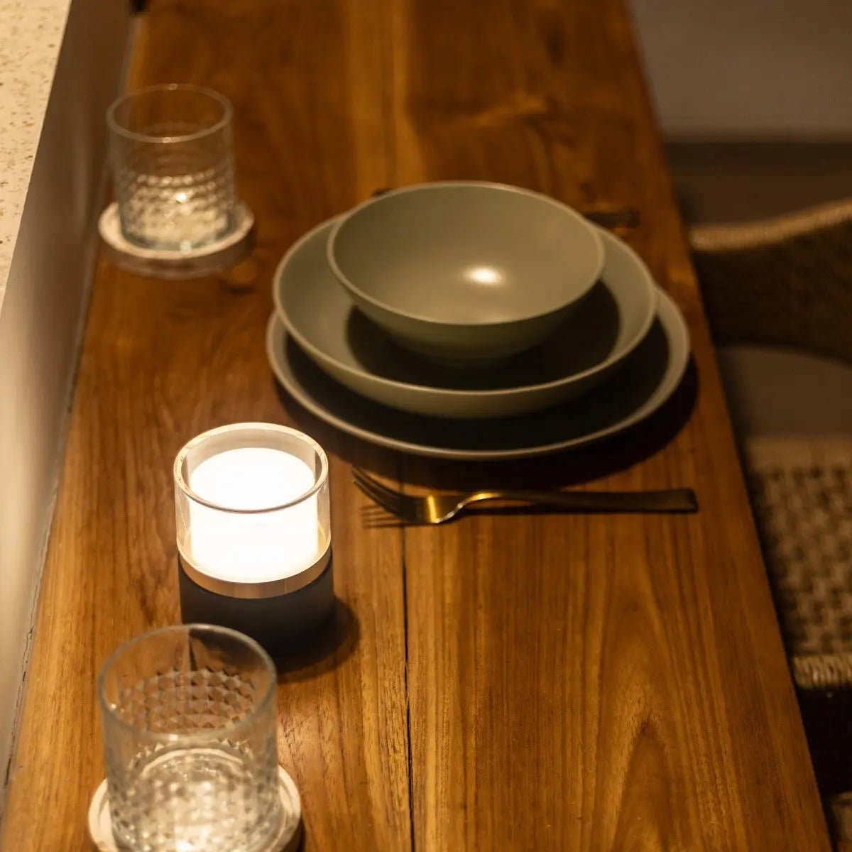 Leo Donkerbruine Oplaadbare Lamp – Tavellio - Amsterdam (foto 6 van 14)