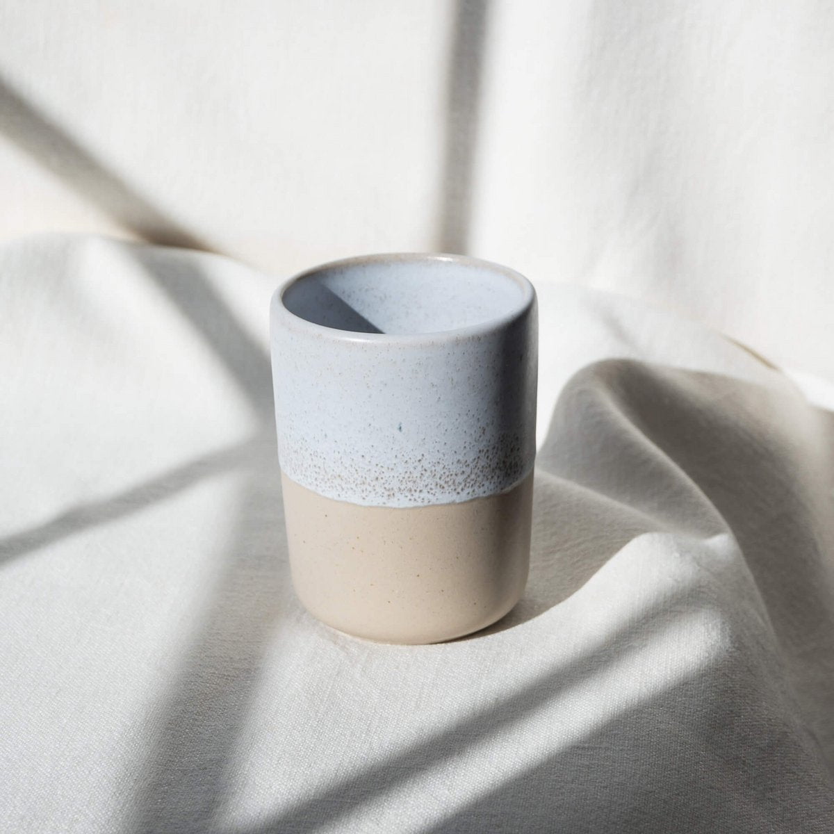 Beker Aalina Beach – EDDA Stoneware (foto 3 van 10)