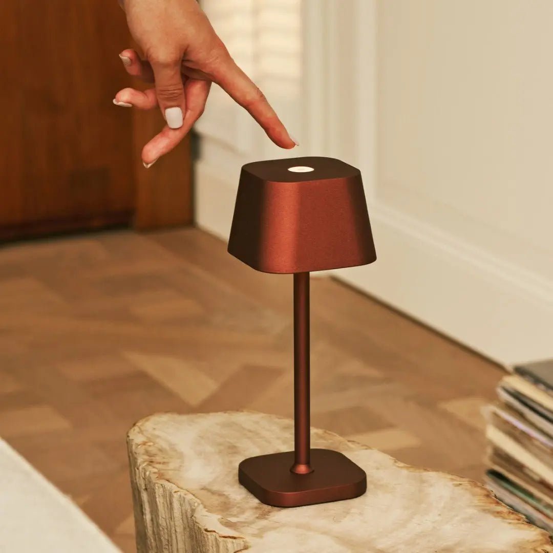 Ava bronzen oplaadbare tafellamp – Tavellio - Amsterdam