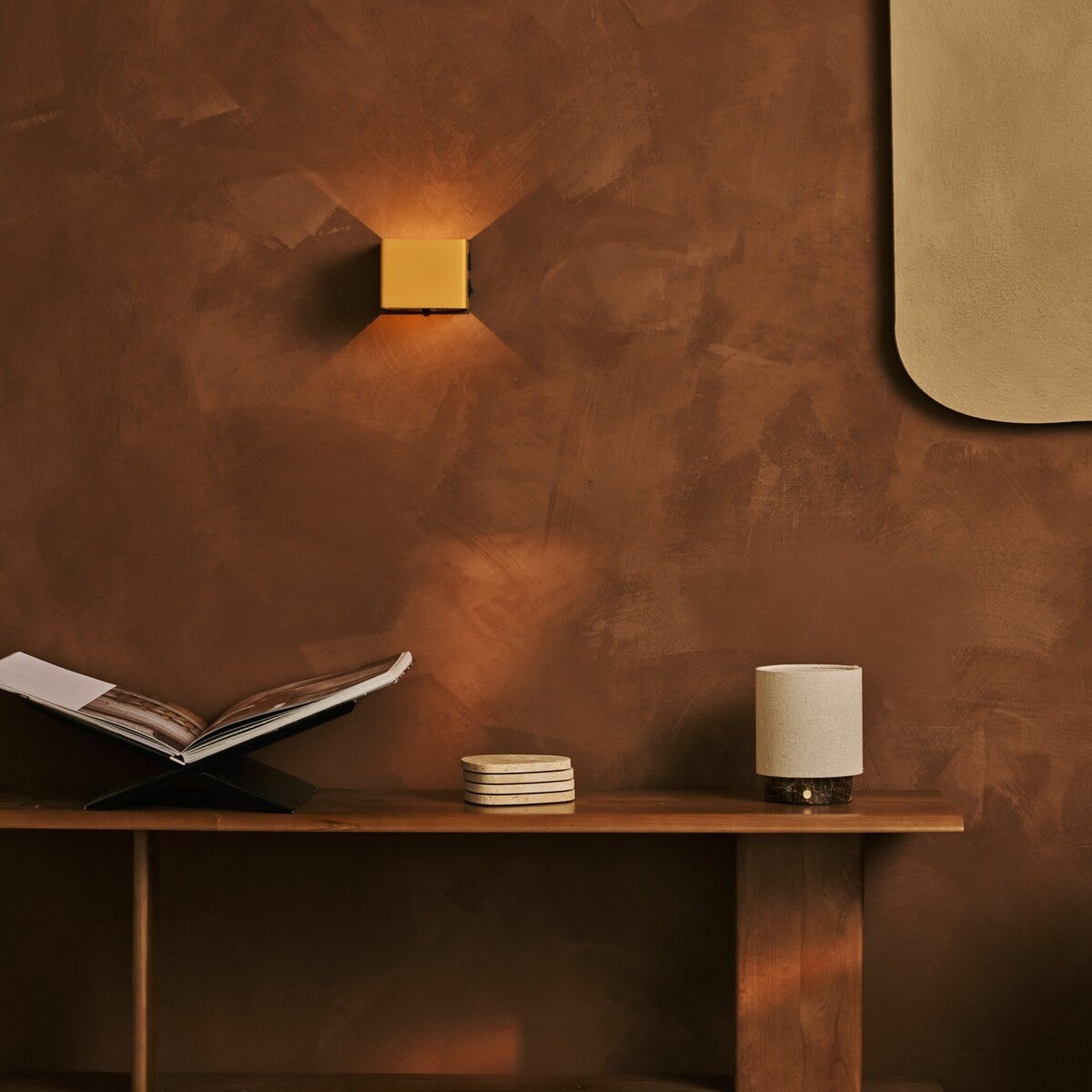 Tess Ocker Geel Wandlamp - Bewegingsmelder & 20 Lichtstanden – Tavellio - Amsterdam (foto 4 van 8)