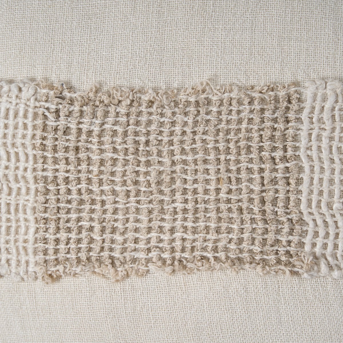 Kussenhoes met linnen draden - Wit naturel – Bazar Bizar Living (foto 3 van 6)