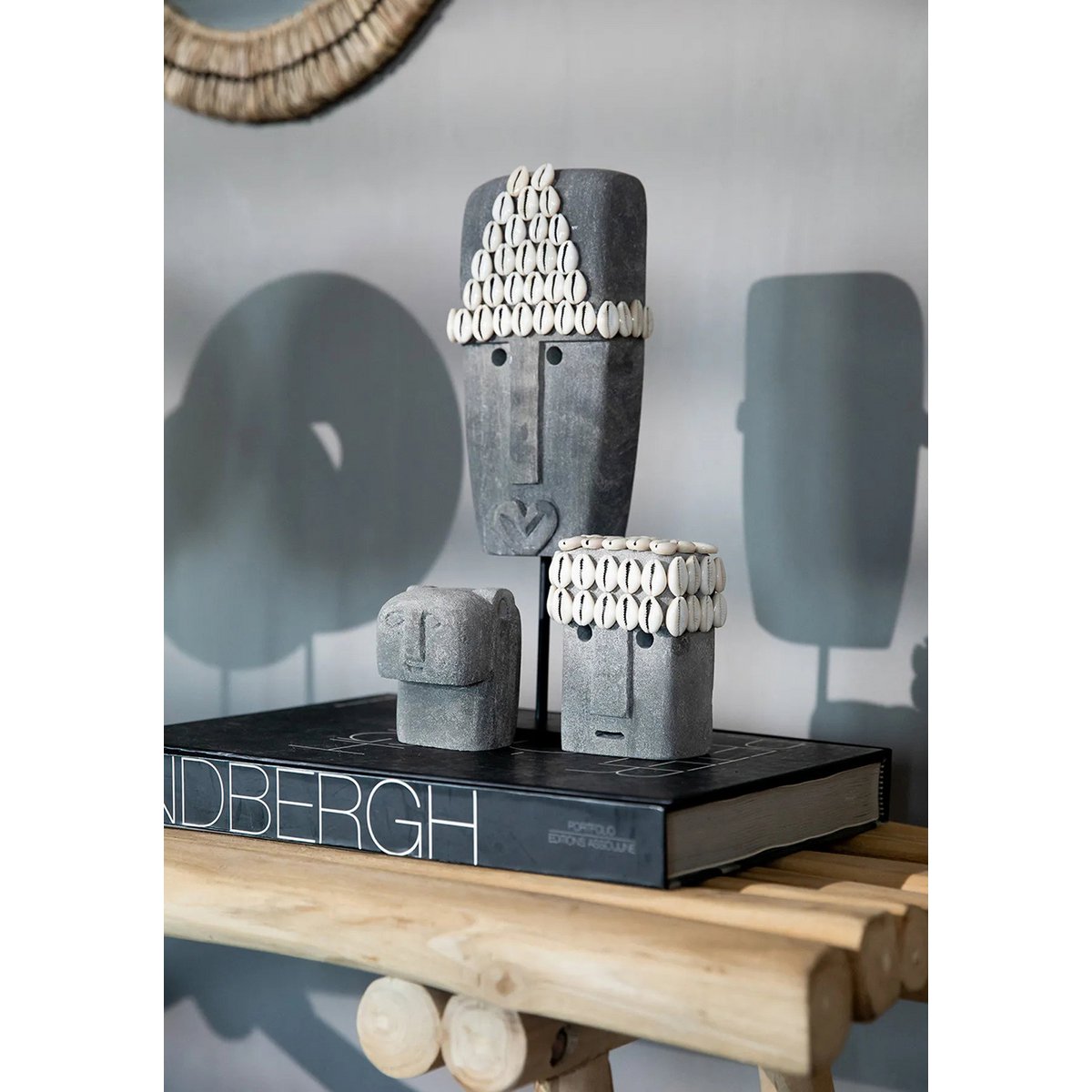 De Sumba-steen %2332 op standaard – Bazar Bizar Living (foto 4 van 9)