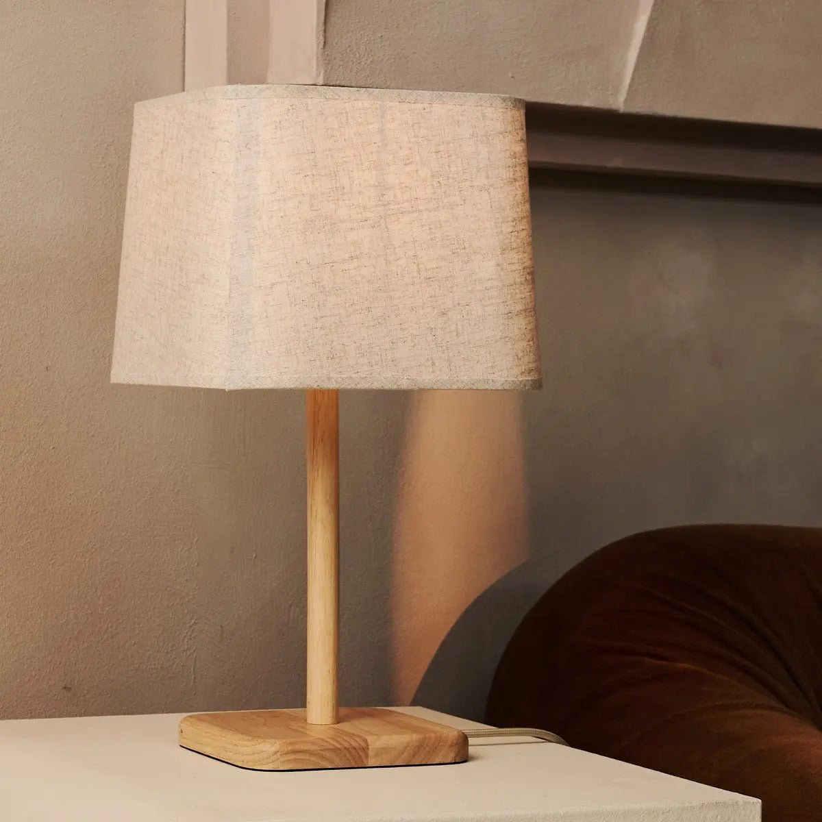 Marley houten tafellamp met beige kap – Tavellio - Amsterdam (foto 3 van 4)