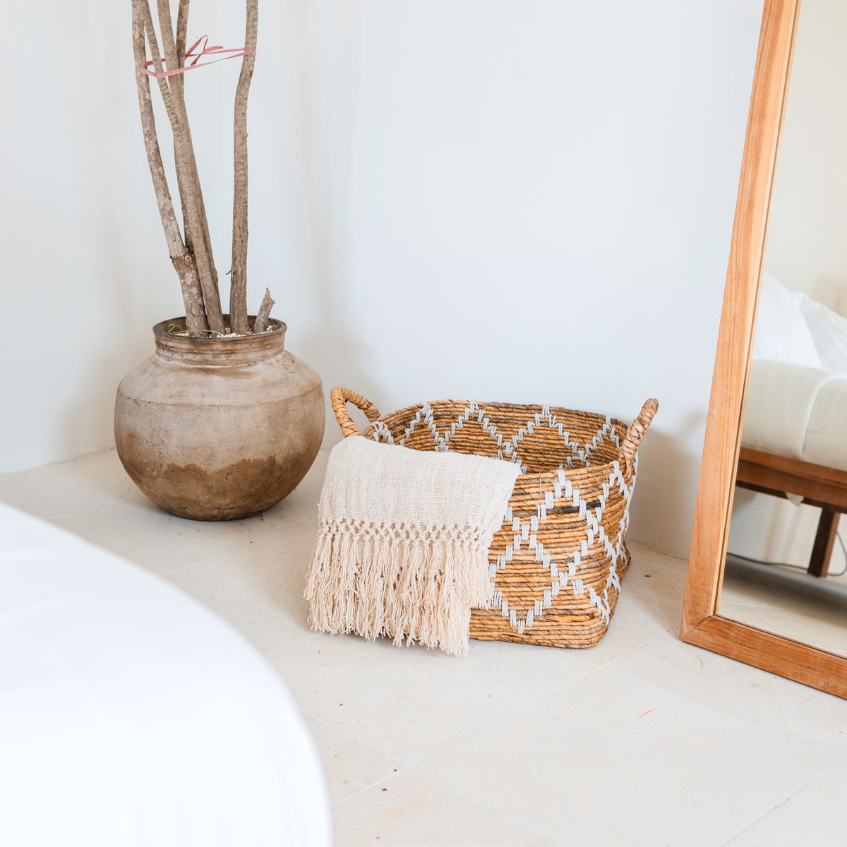 Boho wasmand – vierkante plankmand – geweven opbergmand – plantenmand – decoratieve mand gemaakt van bananenvezel GANDARIA (2 maten) – Soeji (foto 4 van 7)