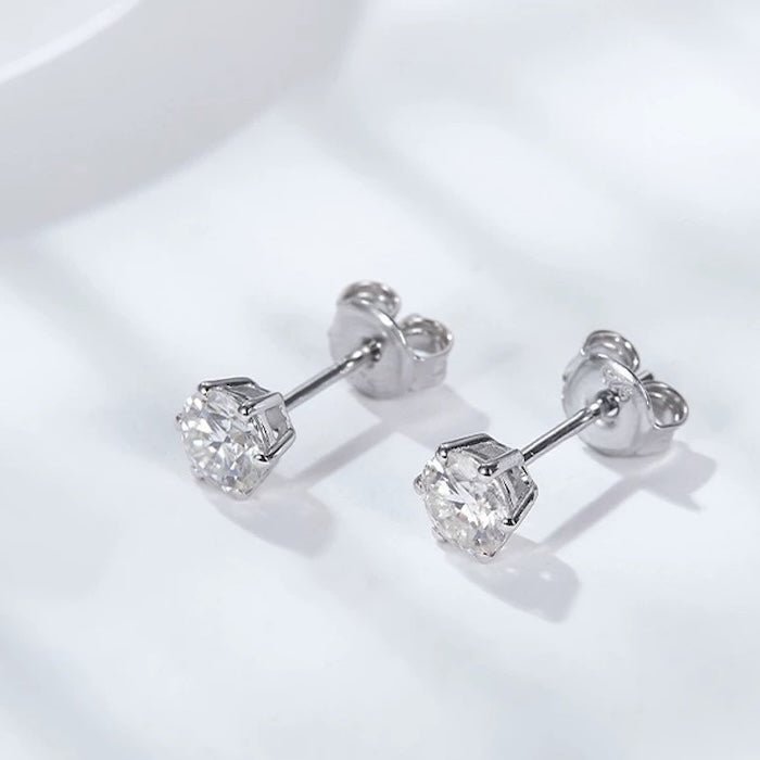 LanLivia Solitaire Moissanite Studs