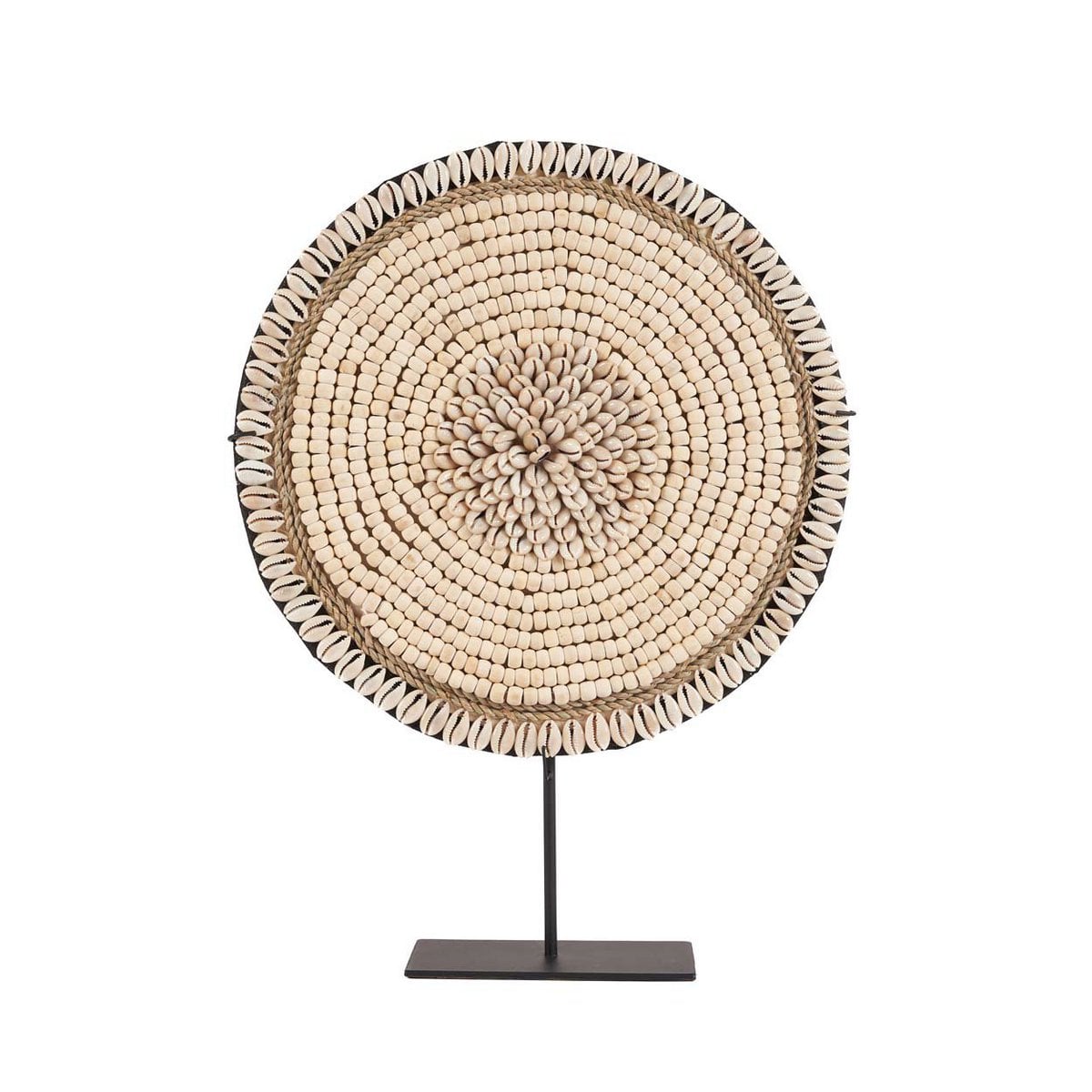 De Shell Martinique op standaard - natuurlijk wit – Bazar Bizar Living