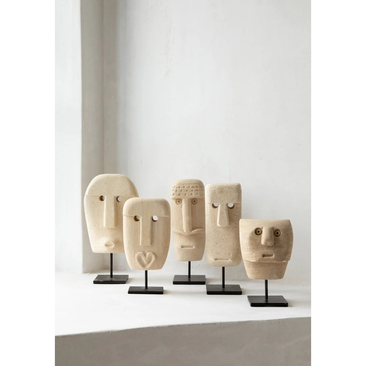 De Sumba-steen %2320 op standaard – Bazar Bizar Living (foto 3 van 7)