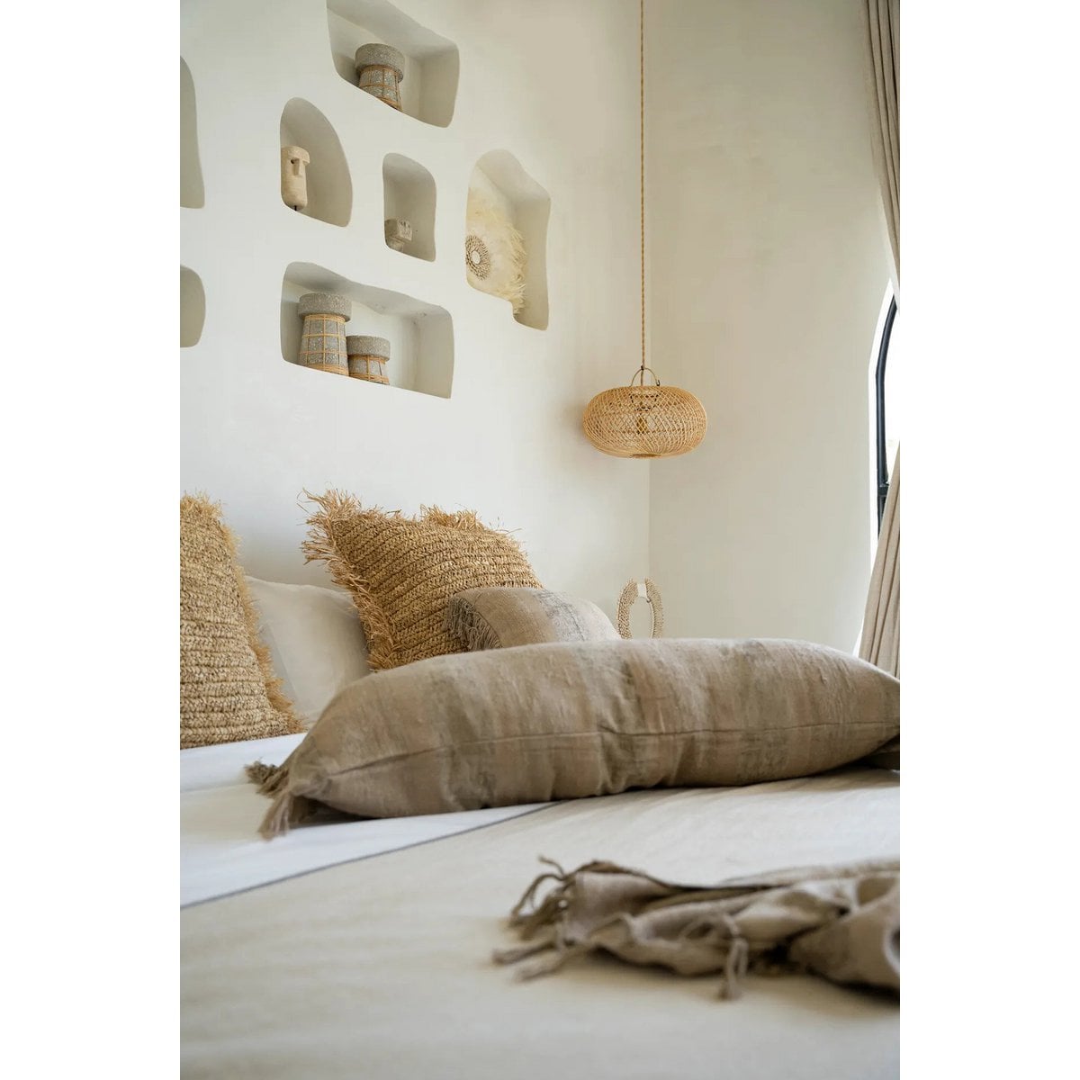 De Oh My Gee Kussenhoes - Betonfluweel - 35x100 – Bazar Bizar Living (foto 2 van 7)
