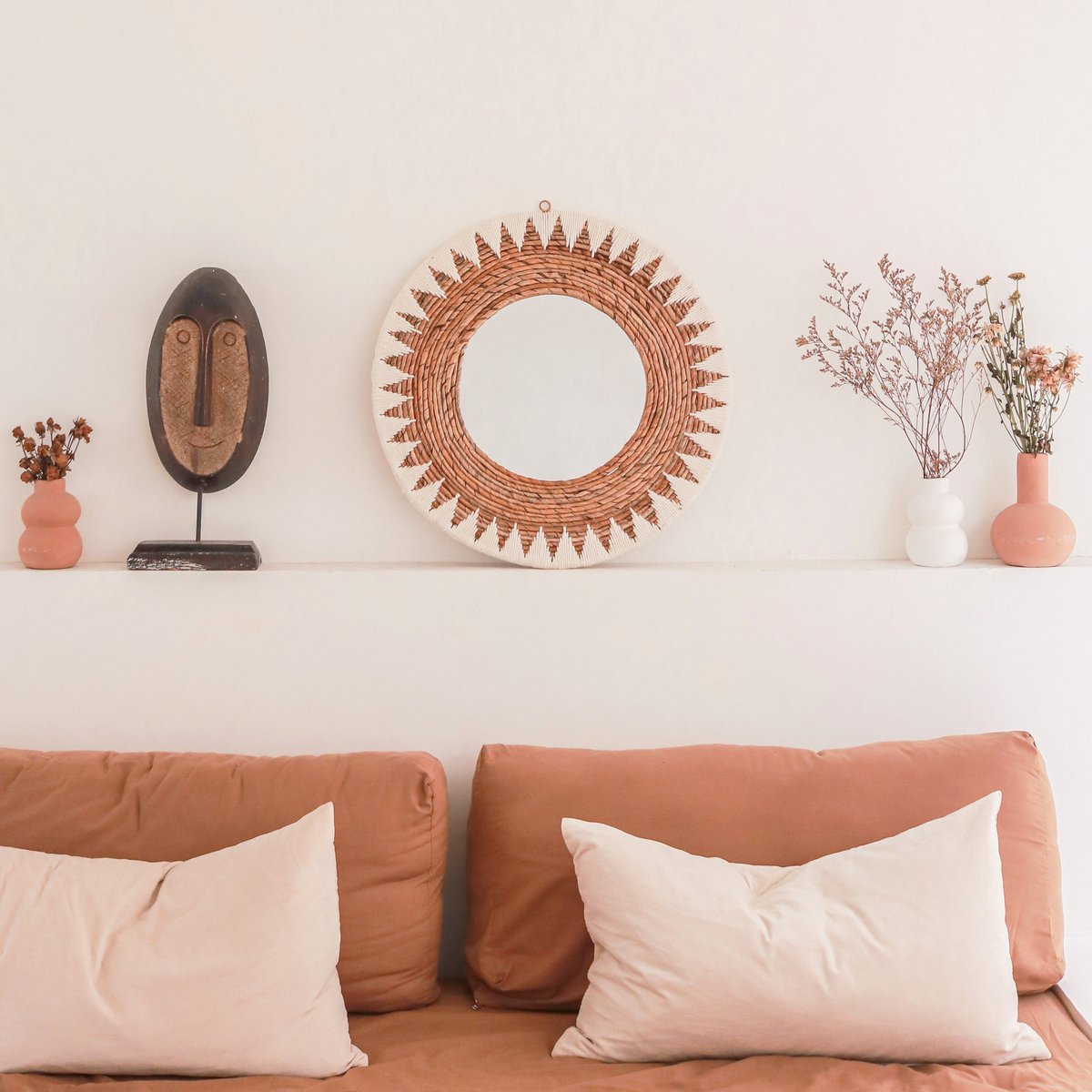 Ronde Boho Spiegel 60 cm | Handgemaakte geweven wandspiegel AWAN | Wanddecoratie met patroon gemaakt van katoenen koorden – Soeji (foto 2 van 6)