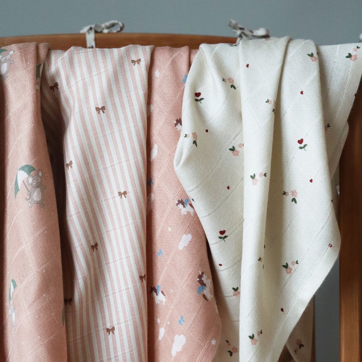 Bamboe mousseline inbakerdoeken – 2-pack – Stripe Bow