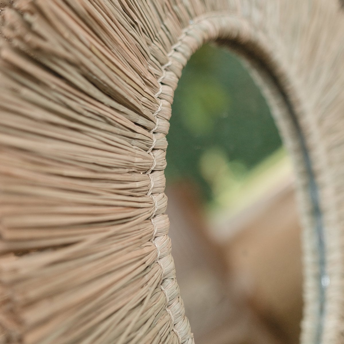 Wandspiegel van Zeegras Rond met 60 cm Diameter RIMBA – Soeji (foto 4 van 6)