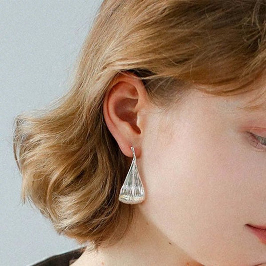 LanLivia Modern Leaf Earrings