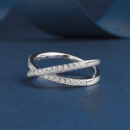 LanLivia Cross Moissanite Ring Verzilverd
