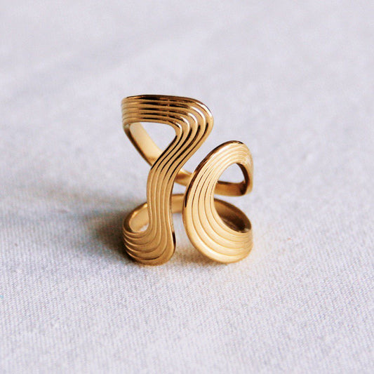 Statement Retro gestreepte XL ring – goud