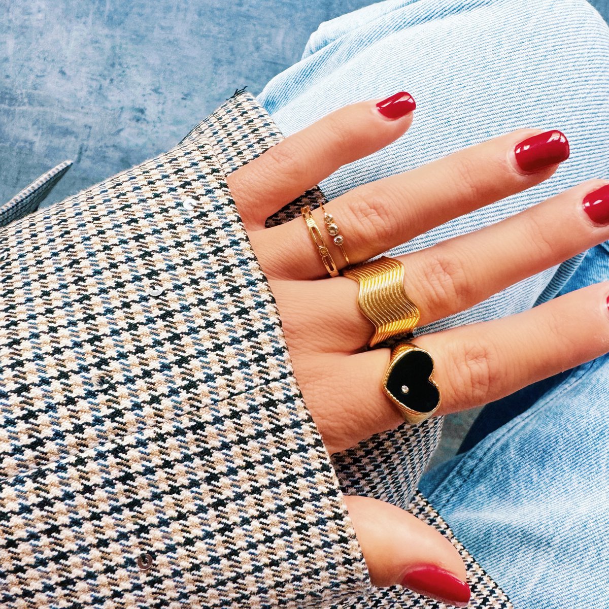 Ring met vierkante kristalsteen – Rood