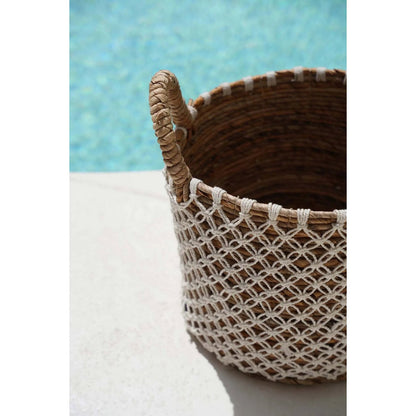 De gekruiste gestikte macrame -mand - l