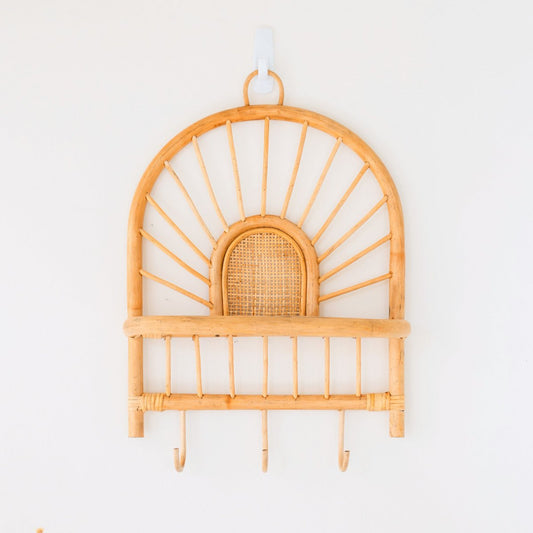 Rotan Wandplank – Kleine Boho Wandplank – Hangende Rotan Plank – Jas- of Sleutelhaak – Handgemaakte Plank Gemaakt van Rotan (41x53 cm) BANTEN