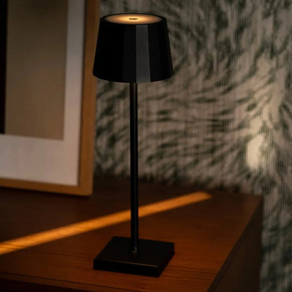 William Black oplaadbare tafellamp