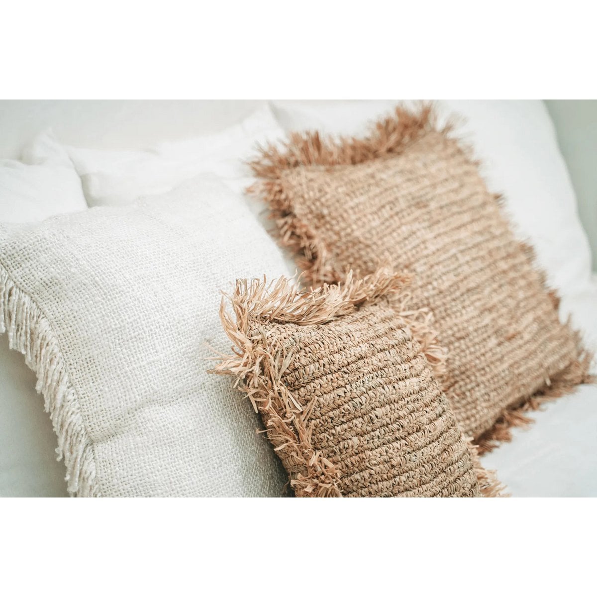 The Oh My Gee Kussenhoes - Crème - 60x60 – Bazar Bizar Living (foto 4 van 8)