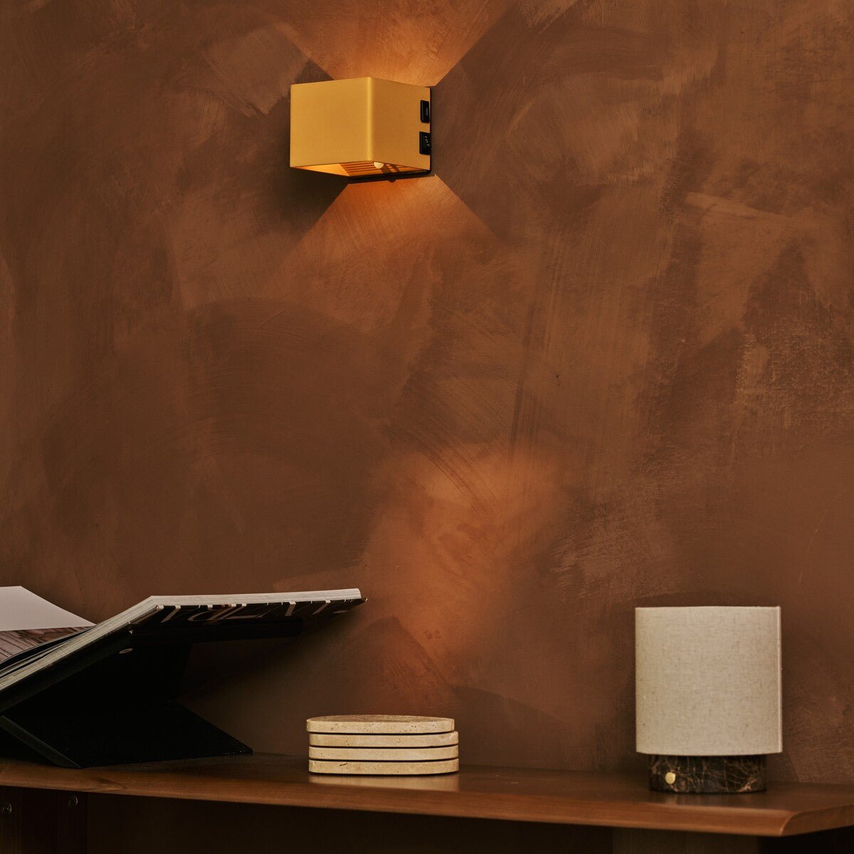 Tess Ocker Geel Wandlamp - Bewegingsmelder & 20 Lichtstanden – Tavellio - Amsterdam (foto 5 van 8)