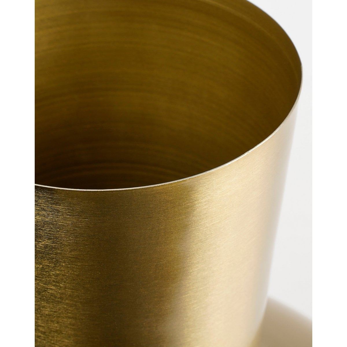 Vaas Dara Goud – Mica Decorations (foto 3 van 5)