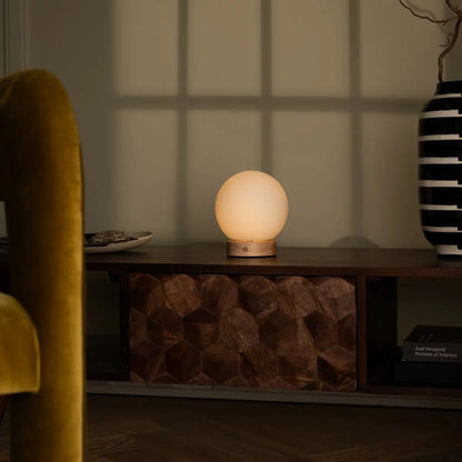 Flore Kleine Lichtbruine Houten Oplaadbare Lamp