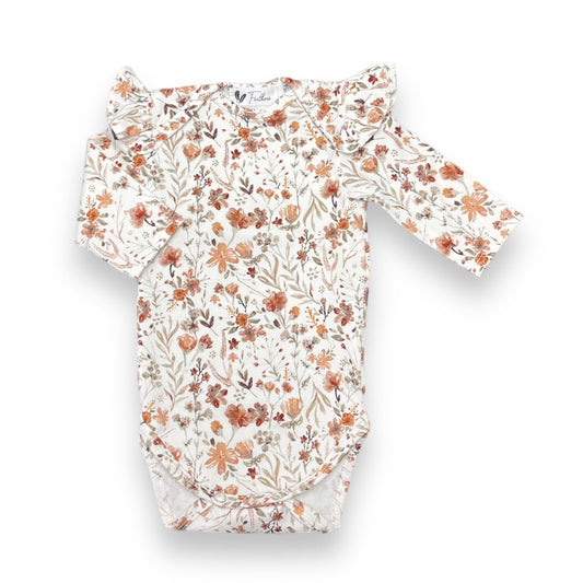 Rompertje Lange Mouw Ruffle Water Flower