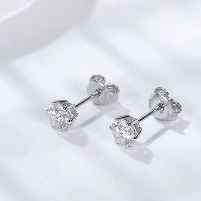LanLivia Solitaire Moissanite Studs