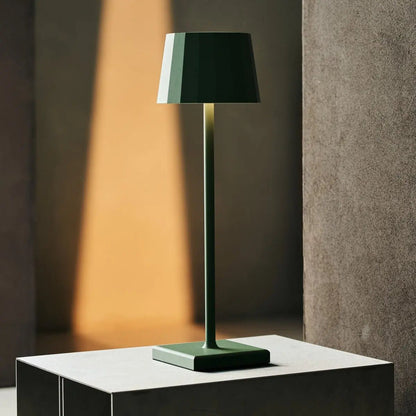 Wouter Saliegroene oplaadbare tafellamp