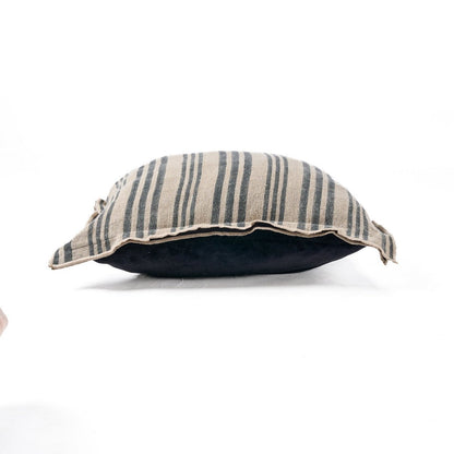 De Nordic Stripe Kussenhoes - Natuurlijk Zwart - 50x50