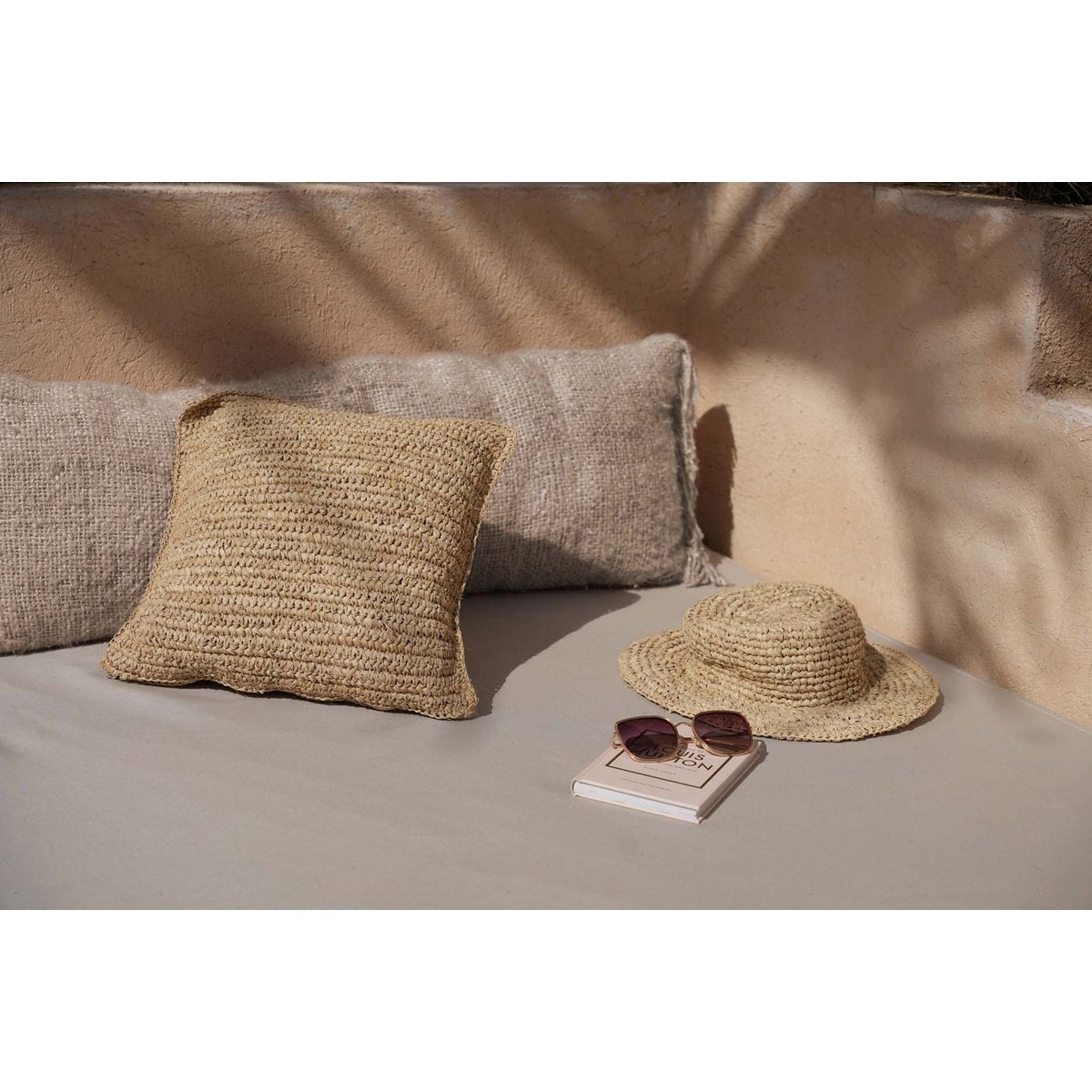 De Raffia Flores Kussenhoes Vierkant - Naturel - 40x40 – Bazar Bizar Living (foto 2 van 10)