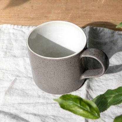 Beker Ddoria – EDDA Stoneware (foto 3 van 10)