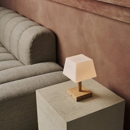 Tommy lichtbruine houten oplaadbare tafellamp