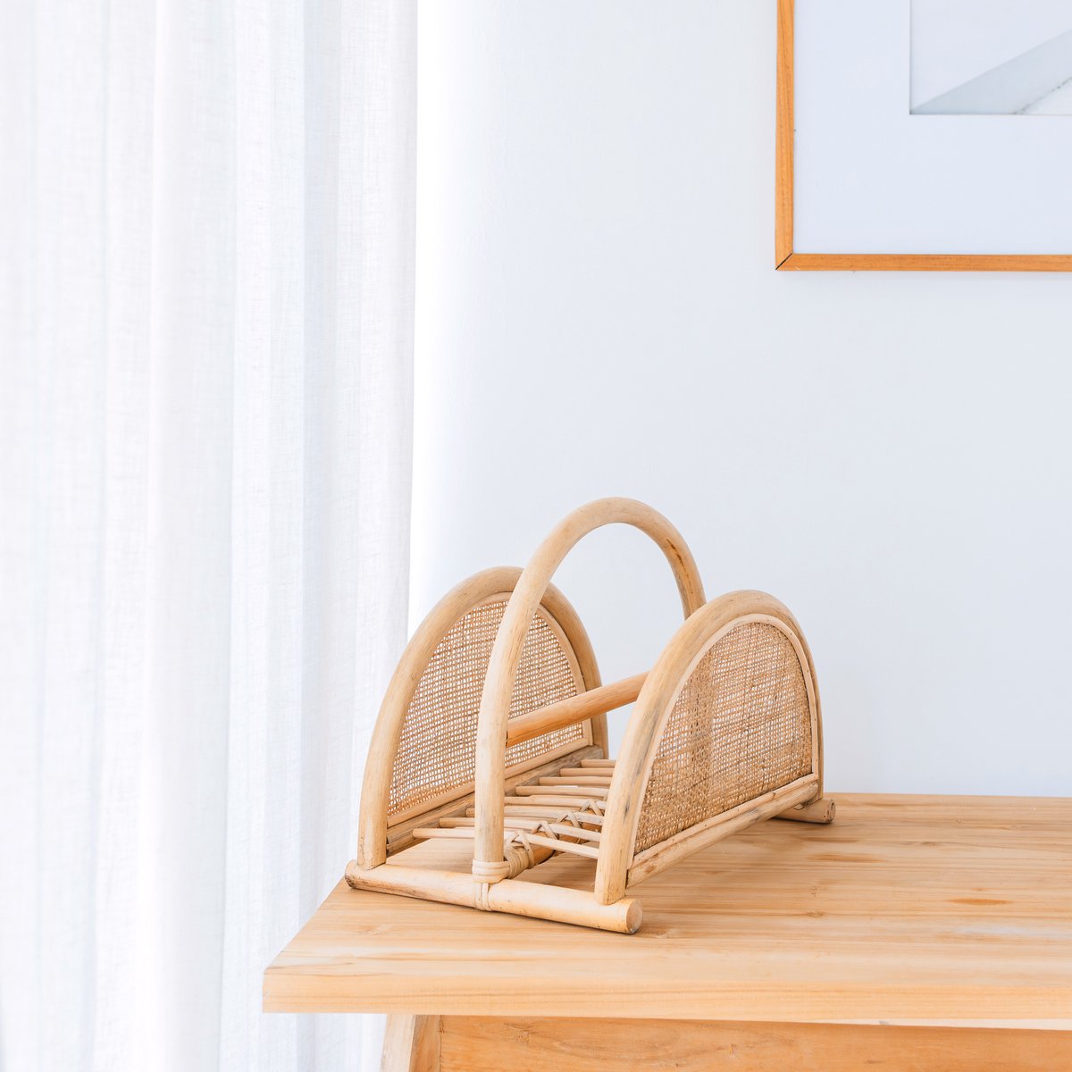 Rotan Krantenrek – Tijdschriftenhouder – Boho Krantenmand – Handgemaakte Rotan Krantenhouder ALOR – Soeji (foto 3 van 8)