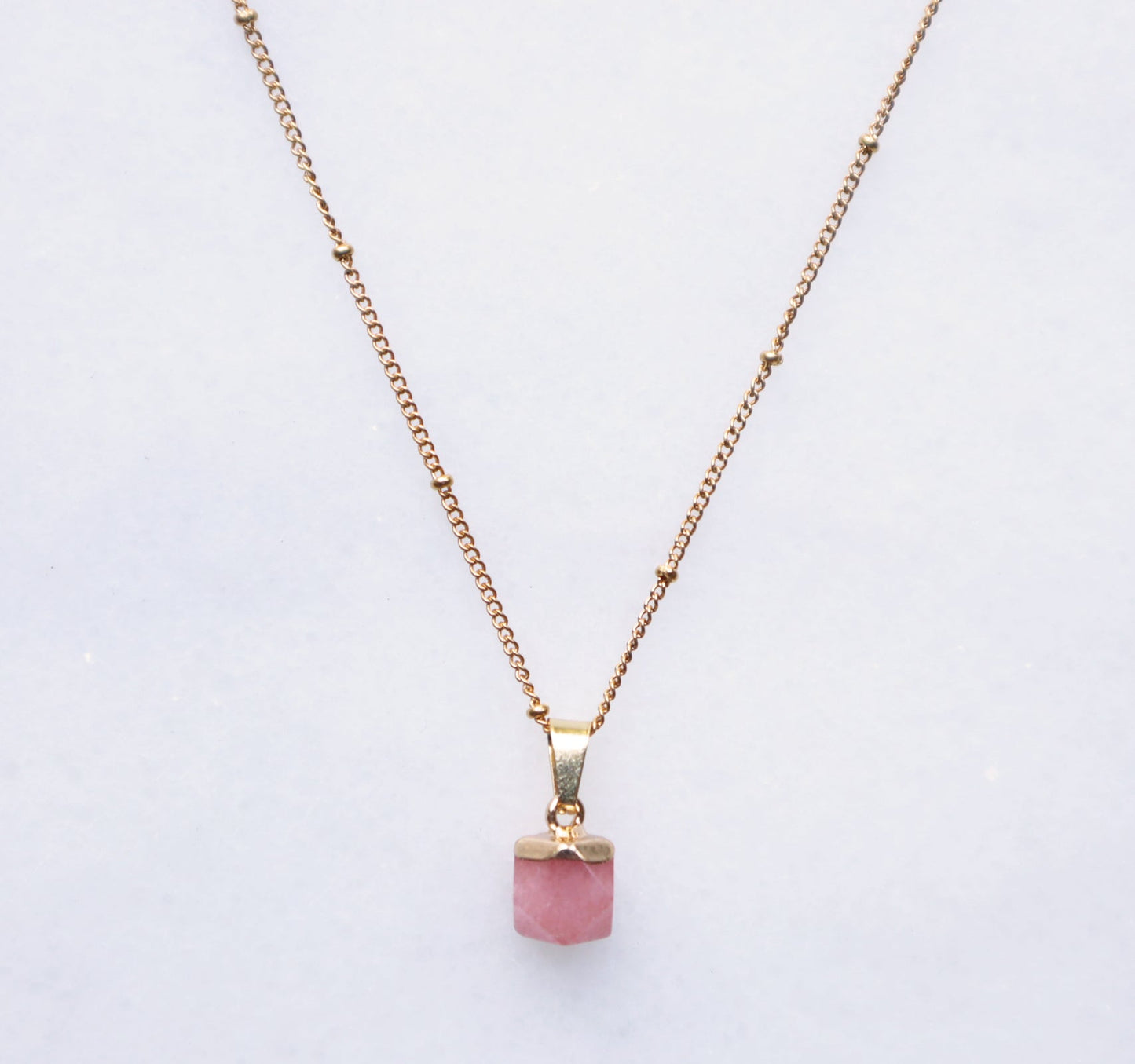 Roze Chalcedoon Ketting – rust & zachtheid