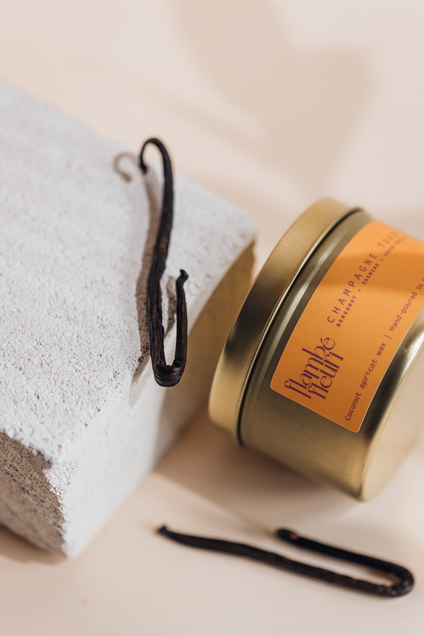 Champagne Toast Candle – Bergamot, Jasmijn & Sheer Vanilla