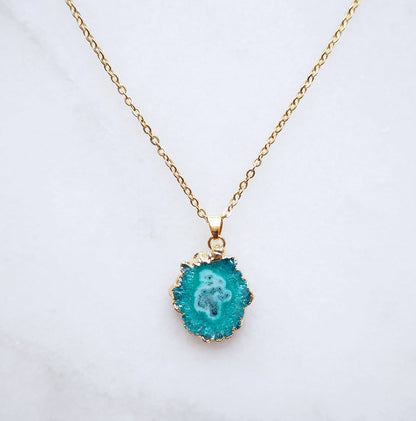 Turquoise Druzy Agaat Ketting – kracht & zelfvertrouwen